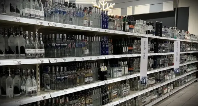 Jaka wódka z ziemniaków jest najlepsza? Porównanie i rekomendacje